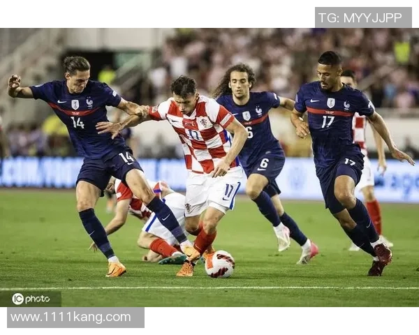 法国与克罗地亚精彩对决全场比赛集锦回顾与分析