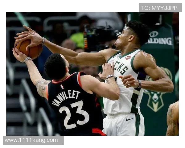 猛龙主场惨败热火,吉昂狂砍30分,球迷们震惊不已 猛龙主场惨败热火,吉昂狂砍30分,球迷们震惊不已