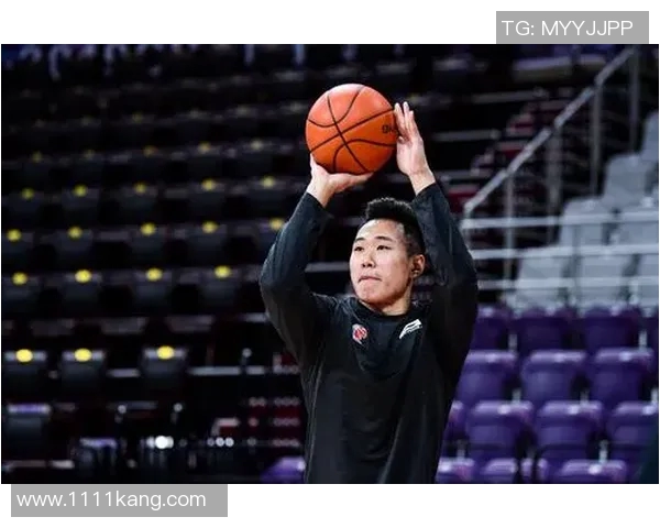 贺希宁：从篮球新星到职业生涯的璀璨之路探索与成长